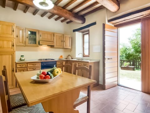 House | Private kitchen | Highchair