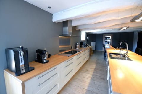 House | Private kitchen | Fridge, dishwasher, highchair