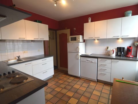 House | Private kitchen | Highchair