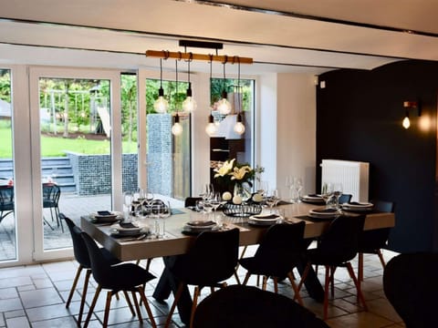 House | Dining