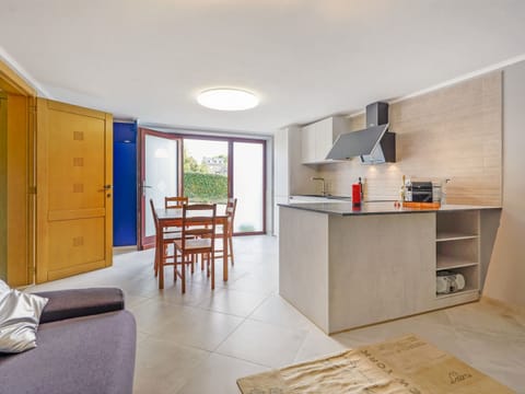 Cottage | Private kitchen | Toaster