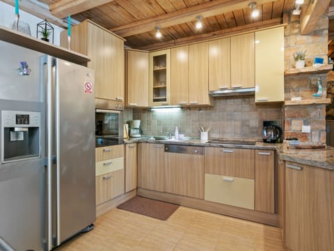 House | Private kitchen | Stovetop