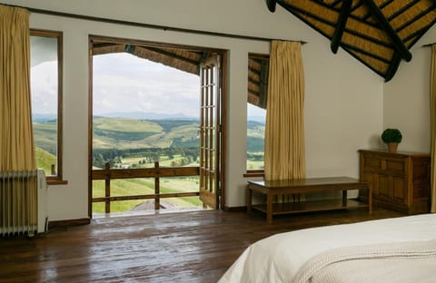 Deluxe Suite, 1 Bedroom | Premium bedding, pillowtop beds, individually decorated