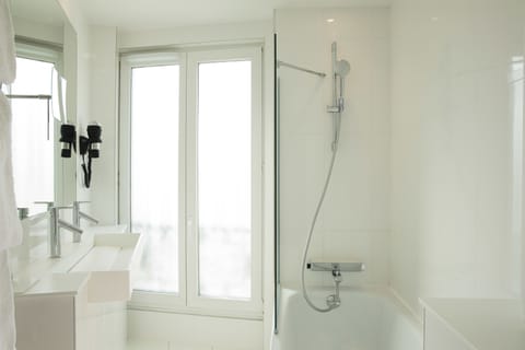 In-room safe, iron/ironing board, free WiFi, bed sheets