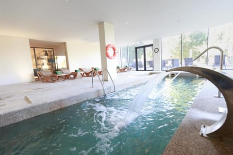 Couples treatment rooms, body treatments, body wraps, body scrubs