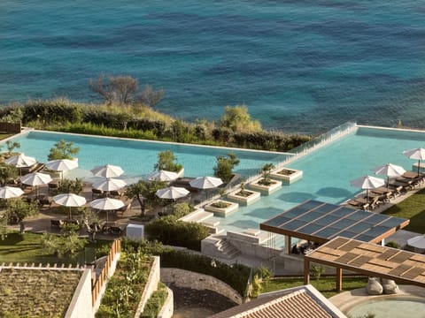 Indoor pool, seasonal outdoor pool, free cabanas, pool umbrellas