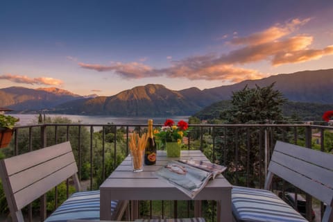 Family Apartment, 3 Bedrooms, 2 Bathrooms, Mountainside (Bellavista Mezzegra) | Outdoor dining