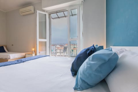 Apartment, 1 Bedroom | 1 bedroom, cribs/infant beds, free WiFi, bed sheets