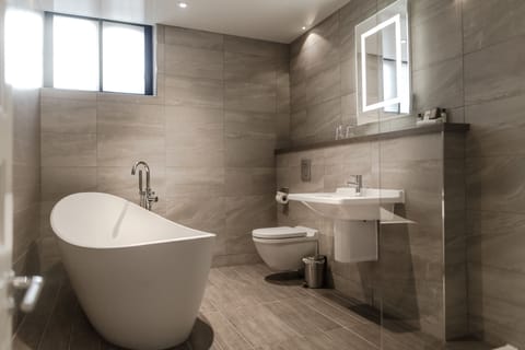 Free toiletries, towels