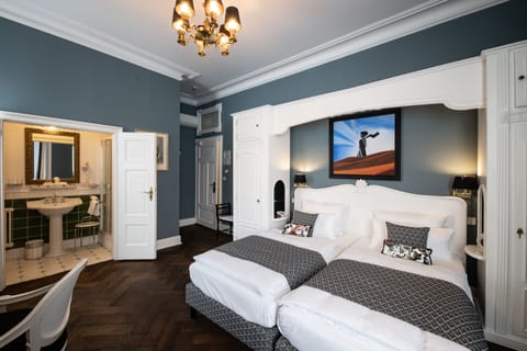 Egyptian cotton sheets, premium bedding, down comforters