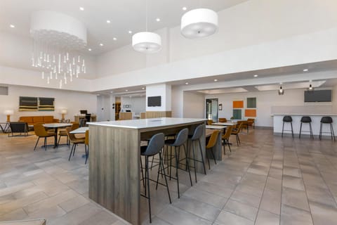 Free daily full breakfast