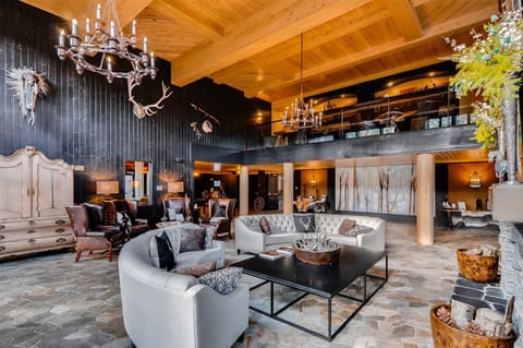 Condo (Breck_BlueSky_606) | Interior