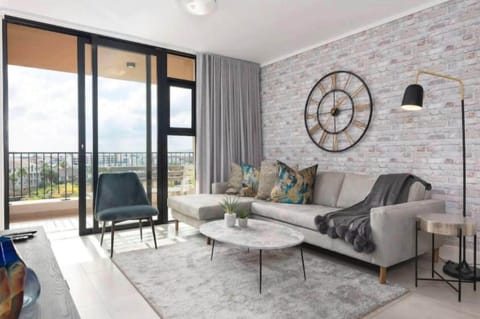 Elite Apartment | Living area