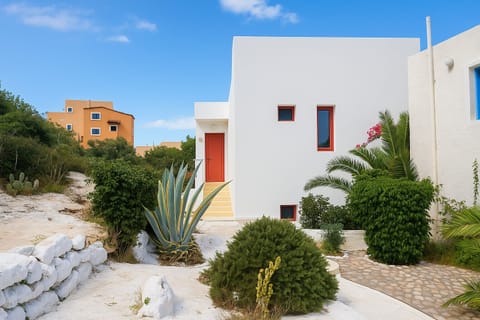 Apartment, 2 Bedrooms, Smoking, Balcony | Exterior