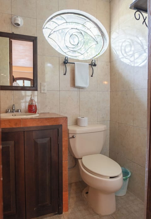 Family Quadruple Room, Pool View (Helechos 1) | Bathroom | Heated floors, towels, soap, toilet paper