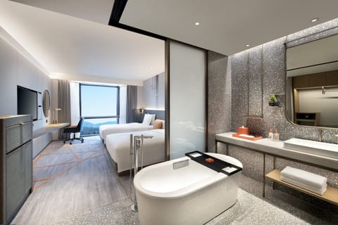 Standard Room | Premium bedding, down comforters, pillowtop beds, free minibar items