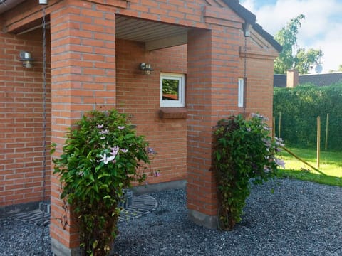 House | Property grounds