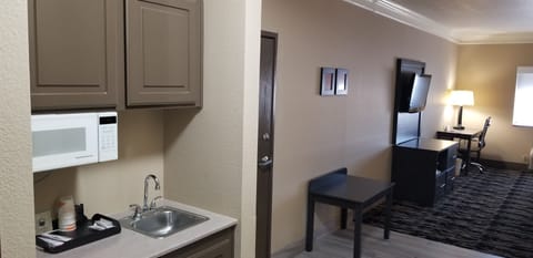 Fridge, microwave, coffee/tea maker