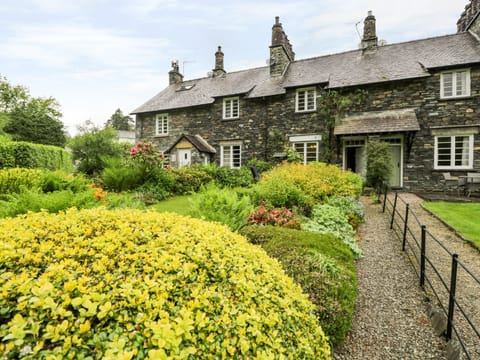 Cottage | Interior