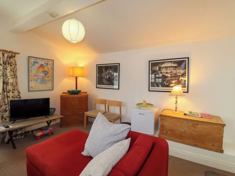 Cottage | Living area