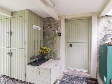 Cottage | Property grounds