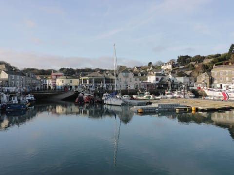 Cottage | Marina