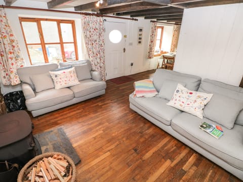 Cottage | Living room