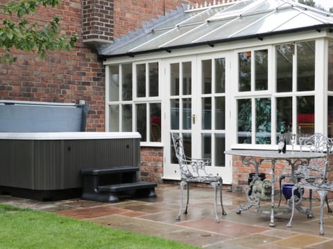 Cottage | Interior