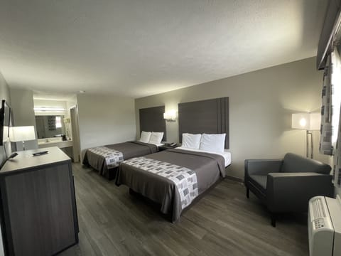 Blackout drapes, iron/ironing board, free WiFi, bed sheets