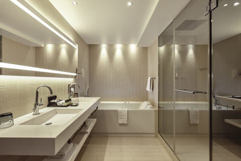 Presidential Suite, Multiple Beds | Bathroom | Designer toiletries, hair dryer, bathrobes, towels