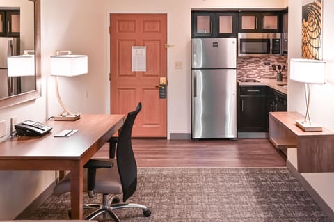 Studio Suite, 1 Queen Bed (Studio) | Private kitchen | Full-size fridge, microwave, coffee/tea maker, cookware/dishes/utensils