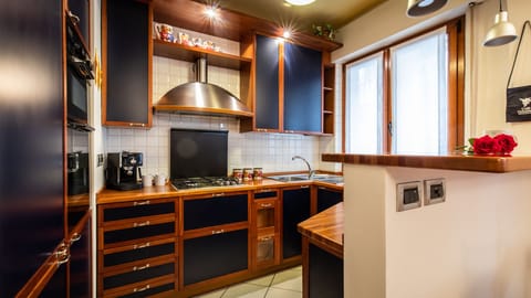 Apartment, 2 Bedrooms | Private kitchenette | Full-size fridge, microwave, oven, stovetop