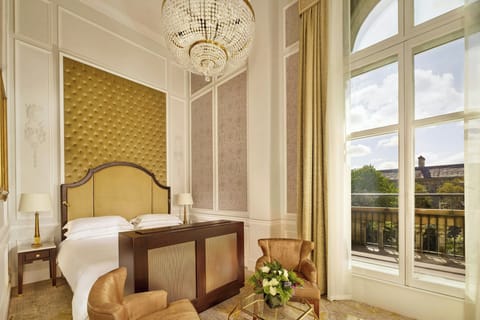 Presidential Suite, 1 King Bed, City View | Premium bedding, pillowtop beds, minibar, in-room safe