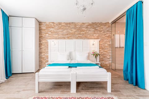 Minibar, in-room safe, desk, soundproofing