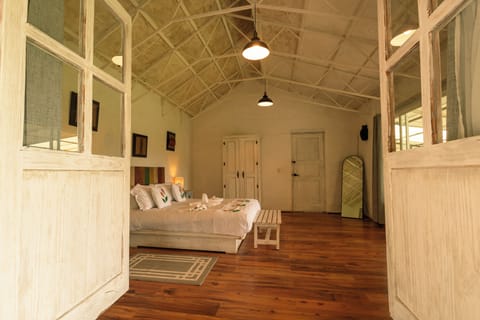 Deluxe Room, 1 King Bed, Ensuite, Valley View | Premium bedding, down comforters, individually decorated, rollaway beds