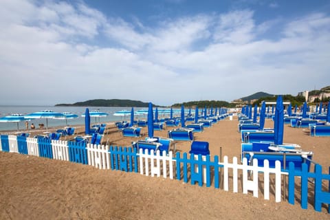 Private beach nearby, free beach cabanas, beach umbrellas, beach towels