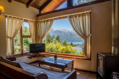 Bungalow, 2 Bedrooms | In-room safe, blackout drapes, bed sheets