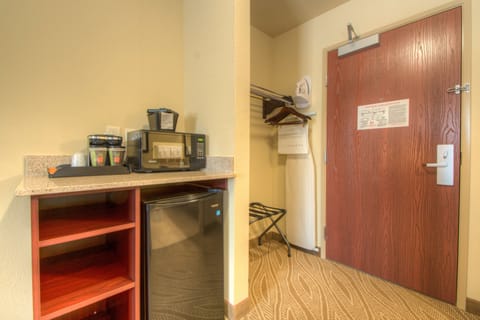 Premium bedding, down comforters, pillowtop beds, in-room safe