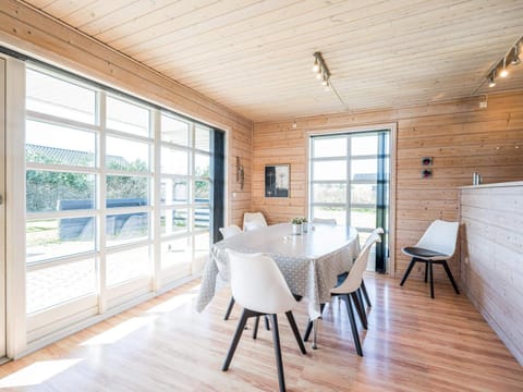 House | Dining