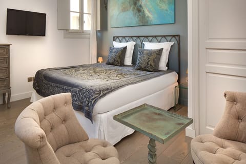 Luther | Premium bedding, pillowtop beds, in-room safe, blackout drapes