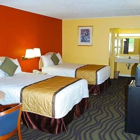 Standard Double Room | Individually decorated, individually furnished, iron/ironing board