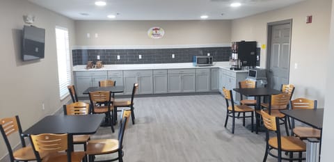 Free daily on-the-go breakfast