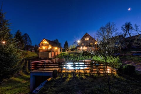 Family House, 4 Bedrooms, 2 Bathrooms, Mountainside (Chalet Zavrh with Private Heated Pool) | Exterior
