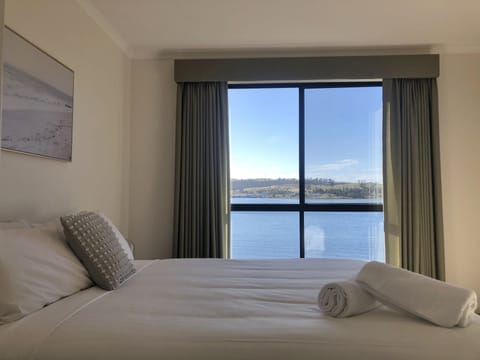 Maria Villa 6 - Family Seaview | Individually decorated, individually furnished, blackout drapes