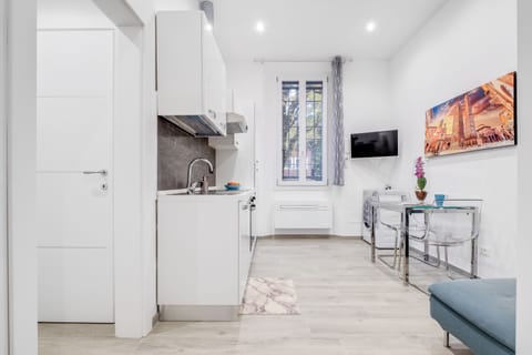 Apartment, 1 Bedroom | Private kitchen | Fridge, oven, stovetop, dishwasher