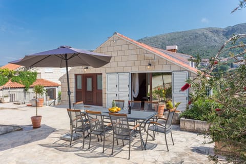 Apartment (Three Bedroom Apartment with Terrace) | Terrace/patio