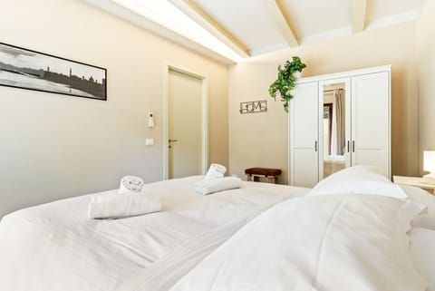 Apartment, 1 Bedroom | 1 bedroom, free WiFi, bed sheets