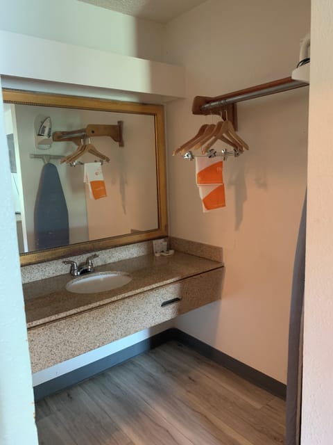 Eco-friendly toiletries, towels, soap, shampoo