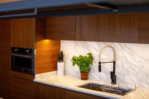 Luxury Villa, 5 Bedrooms | Private kitchen