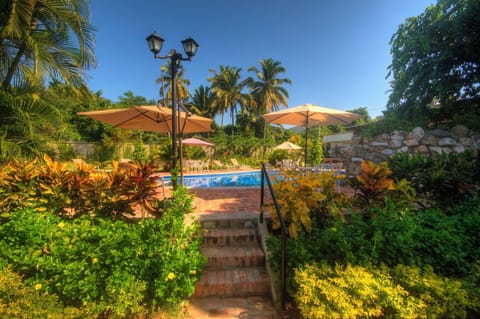 Bungalow, 1 Bedroom, Smoking, Terrace | Garden